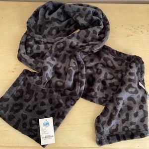 The Walking Company Grey Leopard Print Cozy Scarf